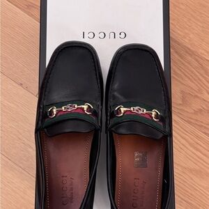 Gucci Black Leather Loafers with Gold and Green Accents